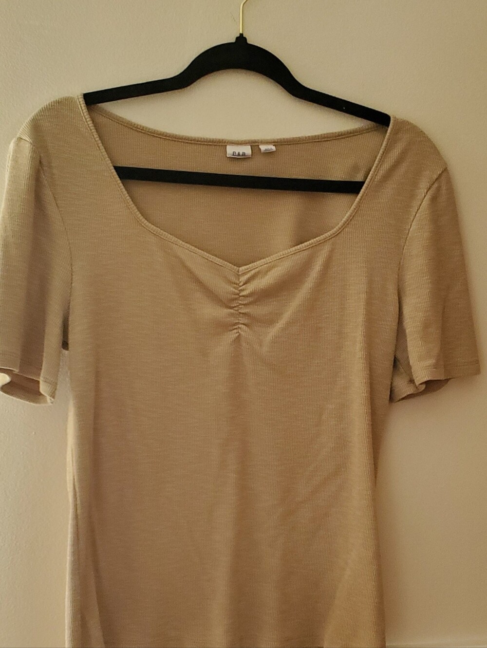 GAP Tan Short Sleeve Ruched Scoop Neck Top